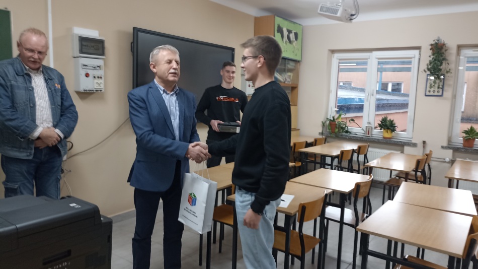 Konkurs „Bezpieczna praca w gospodarstwie rolnym