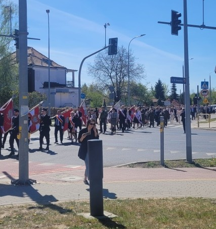 Miejskie obchody 235. rocznicy uchwalenia Konstytucji 3 Maja z udziałem reprezentacji ZST w Kolnie.