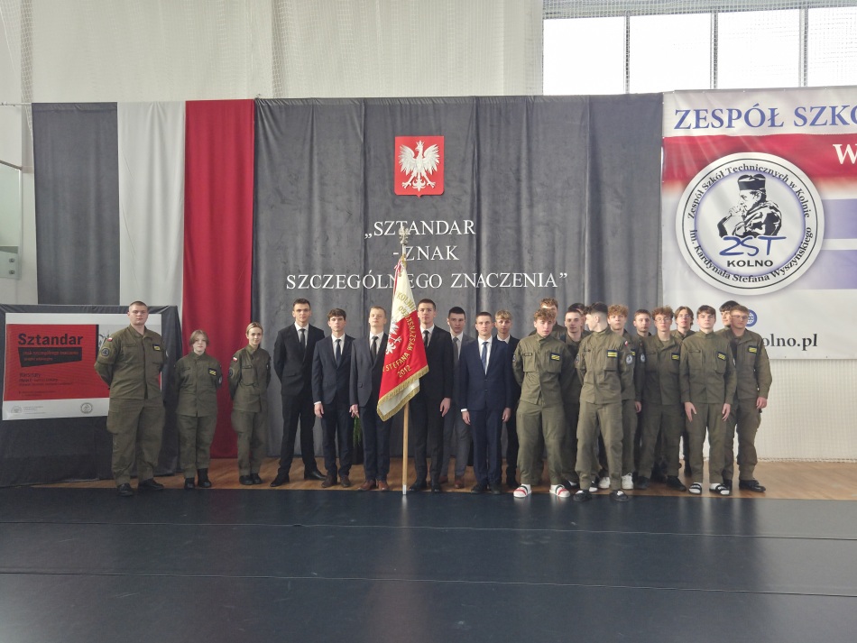 Projekt edukacyjny „Sztandar – znak szczególnego znaczenia”
