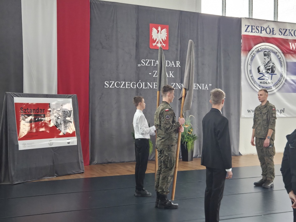 Projekt edukacyjny „Sztandar – znak szczególnego znaczenia”